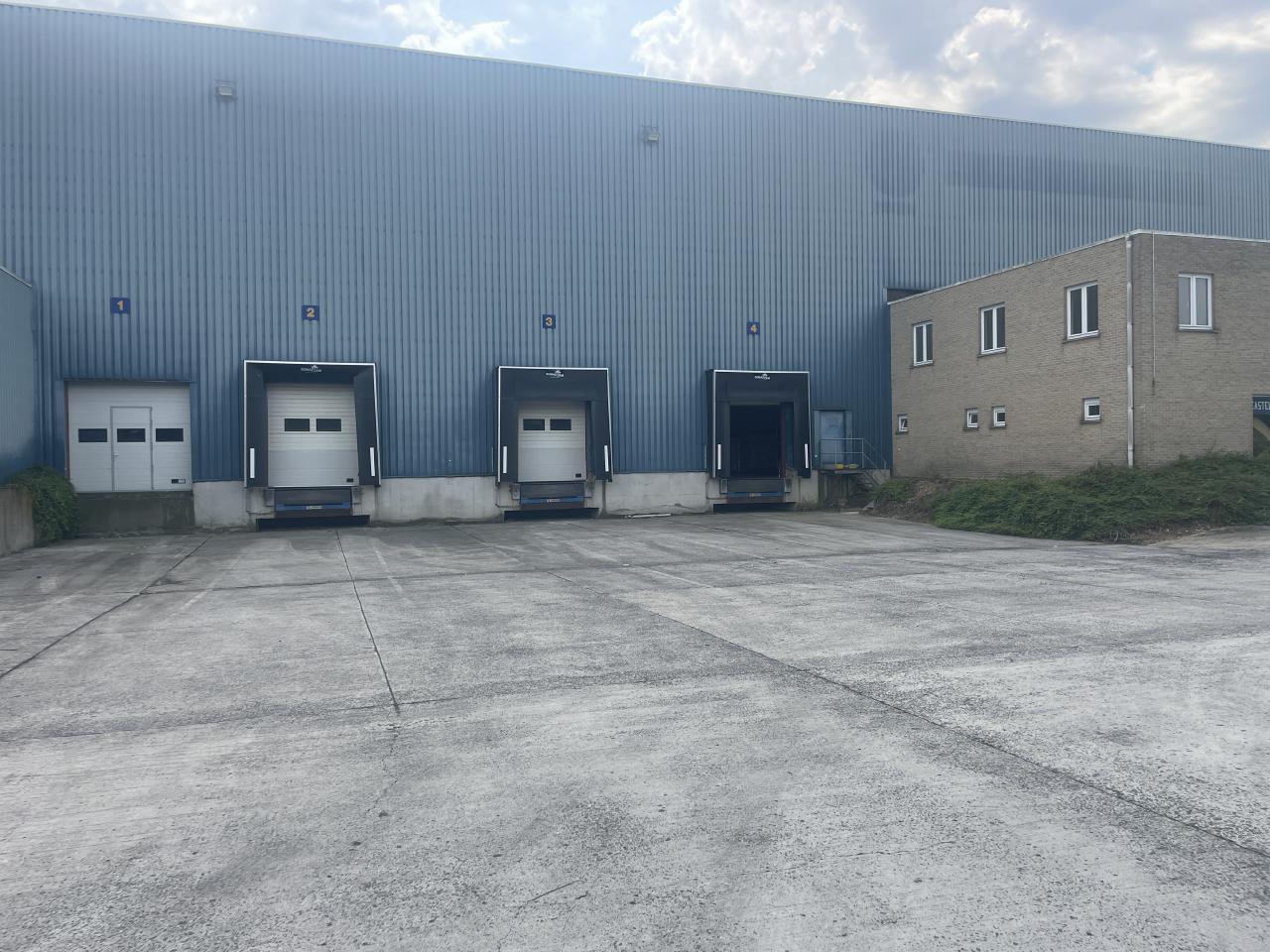 Entrepôt classe a Roncq 6805m² Location entrepôt classe a Roncq Nord OLLOG2424148 4